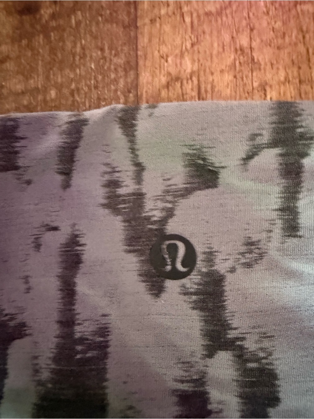 lululemon athletica Gray Patterned Leggings with Black Brushstroke Print - Picture 5 of 5